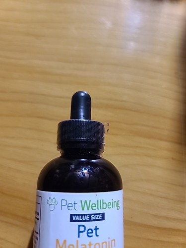 Pet Wellbeing Pet Melatonin for Cats & Dogs - Value Size 4OZ 118ml - EXP: 08/26 - Picture 2 of 5