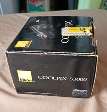 Nikon Coolpix S3000 12MP Digital Camera Black with Case Box Good Condition