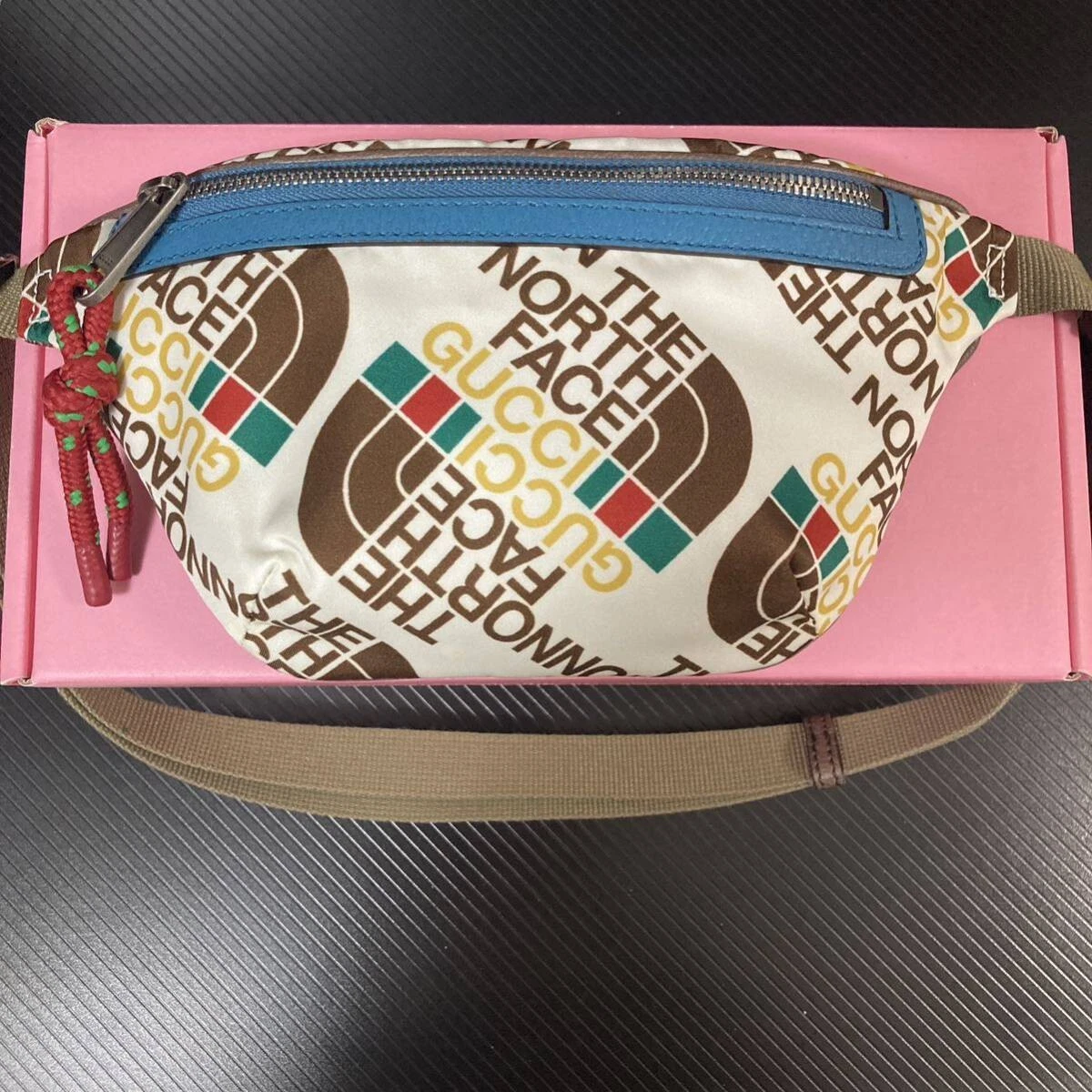 Pochette ceinture Gucci nylon blanc Italie 8,7x5,1x2,4cm occasion
