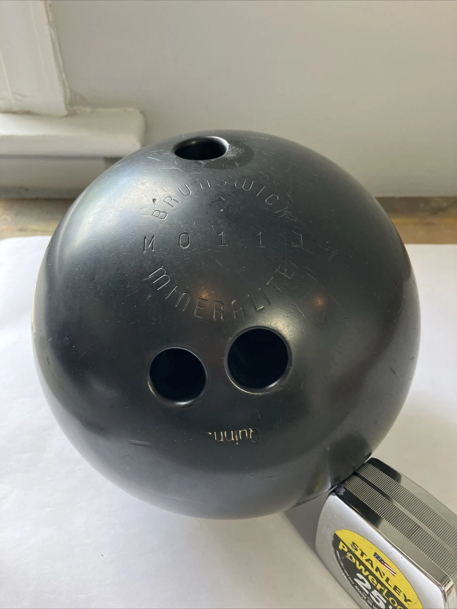 Vtg Brunswick Mineralite Black Bowling Ball 15 lb Drilled Reactive