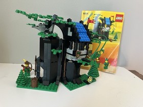 LEGO Forestmen's Hideout Castle Forestmen 6054 Complete Set Minifigures 201