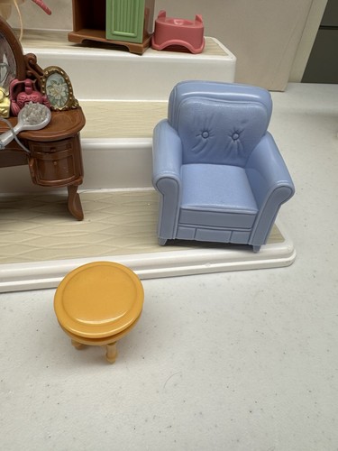 Fisher Price Loving Family Twin Dollhouse Lot Furniture Bathroom Chair Desk ++ - Picture 8 of 10