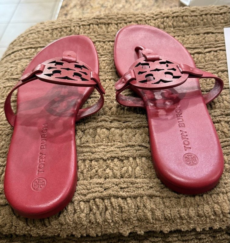 Tory Burch Red Leather Thong Sandals Logo Slip On Women’s US Size 8