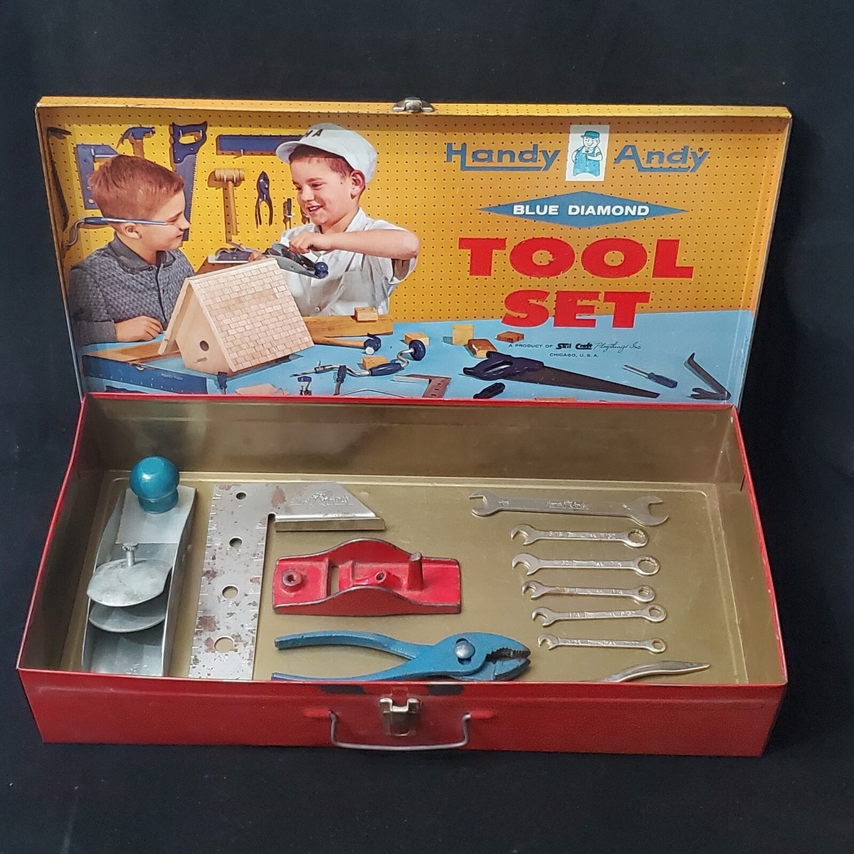 VINTAGE HANDY ANDY BLUE DIAMOND TOOL BOX SET METAL CASE NO. 650