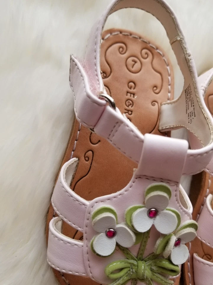 George Brand ~ Tamanho Infantil 7 ~ Ashley ~ Sandálias Buquê de Flores - Imagem 3 de 4