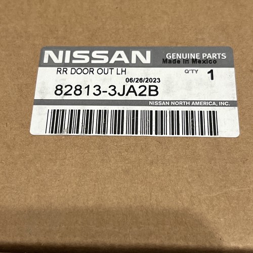 Genuine OEM Nissan Infiniti 82813-3JA2B Driver LH Rear Door Black Out Tape - Picture 4 of 4