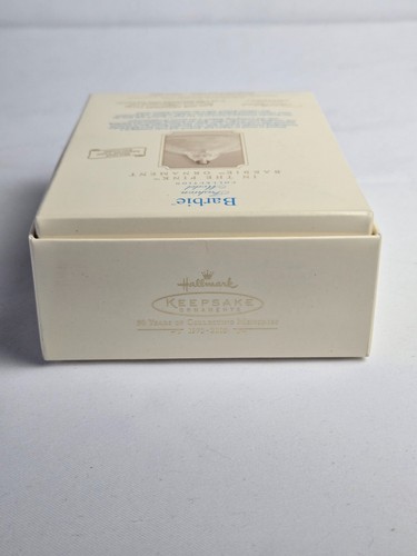 Hallmark Keepsake Ornament Barbie In the Pink Fashion Model Collection 2003 - Picture 4 of 7