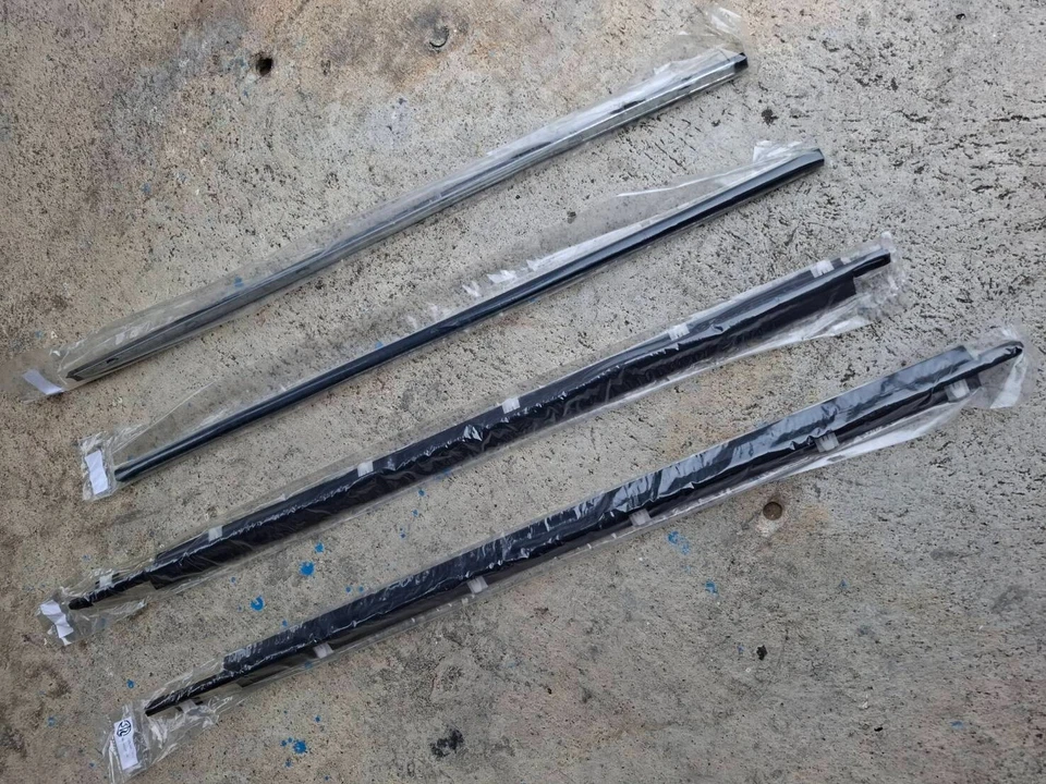 Cinturón de puerta interior exterior para Mitsubishi Mighty Max L200 L250 1987-1996 Foto 2 de 4