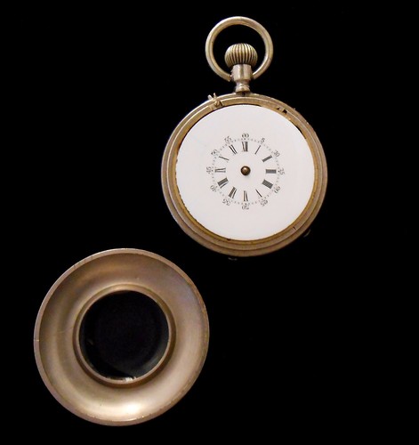 Antike Schweizer Taschenuhr Damen mit Gravur aus den 30er Jahren - Bild 5 von 6