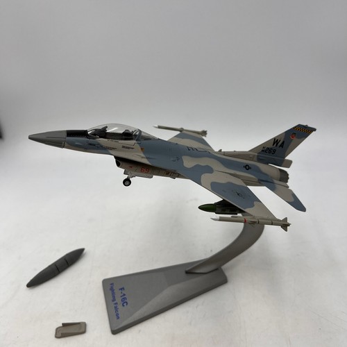 Air Force 1 F-16C Fighting Falcon 8" Model USED With Stand - Picture 10 of 18