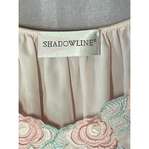 Shadowline’s pale pink night gown signature embroidered yoke Petals design 1x - Picture 5 of 10