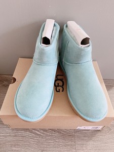 ugg mini 39