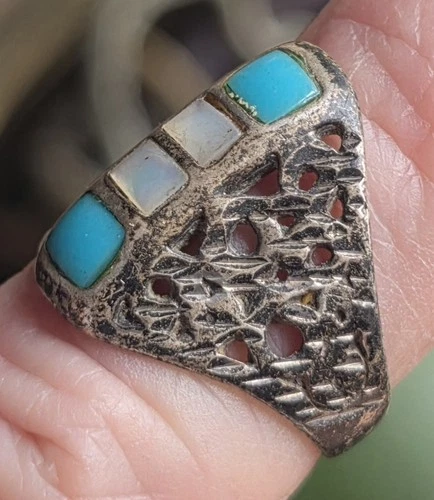 ~VTG~NATIVE~ZUNI~STERLING~SILVER~TURQUOISE~MOTHER~OF~PEARL~BRUTALIST~RING~SIZE~5