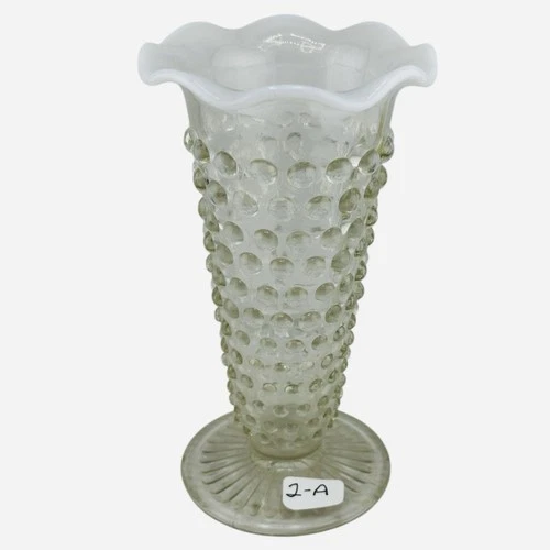 Vintage ANCHOR HOCKING MOONSTONE OPALESCENT HOBNAIL VASE 5 1/2”