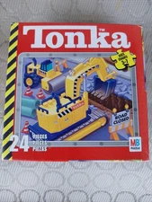 Christmas Gift? Milton Bradley Hasbro 2002 TONKA 24 Piece Children's Puzzle 