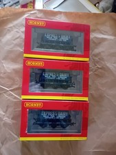 HORNBY 00 GAUGE R.6884 6 WHEEL EXPRESS DAIRY MILK TANK WAGONS 3 PACK MINT/BOXED 