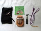 New Gecko Small Kalimba Thumb Piano Portable on Mahogany Board Incl Acessaries