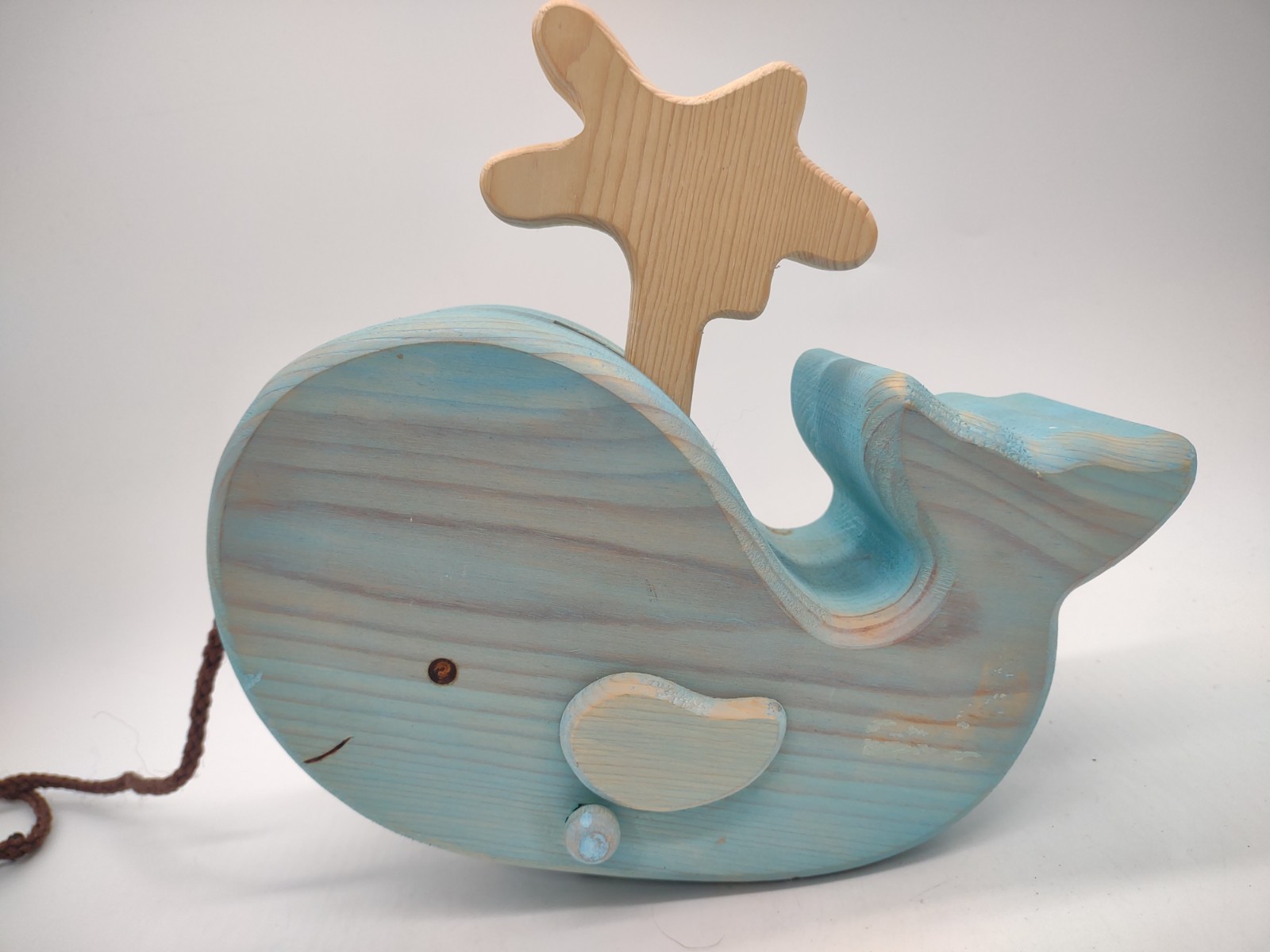 Wooden Handcrafted LARK TOYS Pull Toy Pegged Kellogg USA Wood Ishmael the Whale