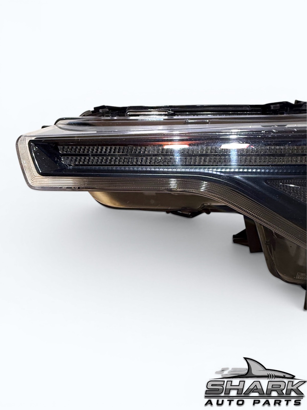 2017-2020 Maserati Levante Left Driver Side Xenon Headlight OEM