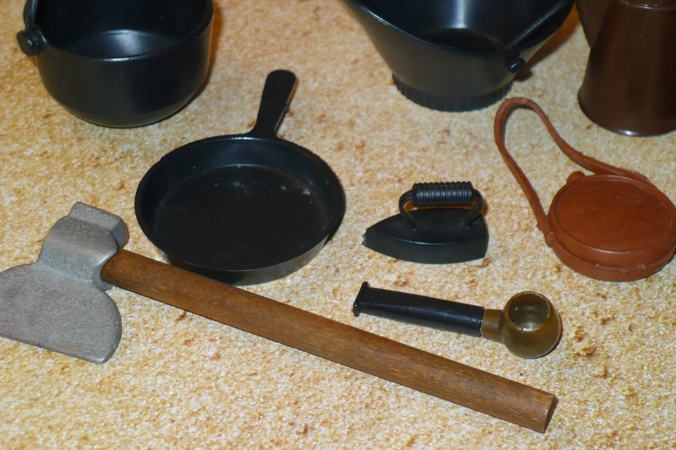 Juguetes ideales de colección JODY DOLL o ACTION MAN Accesorios Tienda general Camping 9 piezas Foto 3 de 4