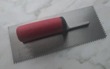 U Notched Concrete Finishing Trowel Carbon Steel Blade Plaster Flooring Tool