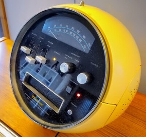 Weltron Space Ball 2001 - Radio/lecteur 8 Pistes Vintage Jaune - Japon - Fonctionne