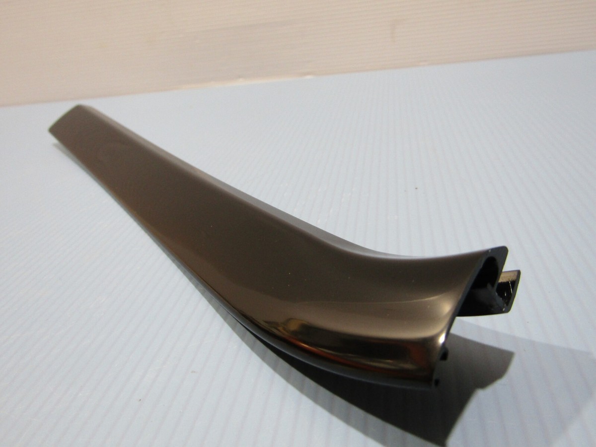 Genuine Mercedes SL r230 Right Quarter Window Frame P/N  