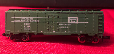 MINITRIX N SCALE BURLINGTON REFRIGERATOR CAR