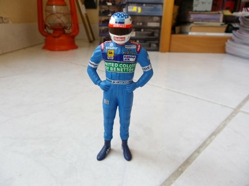 Figurine Jean Alesi Benetton Renault 1997 1/18 F1 Formula 1 Rare MINICHAMPS - Picture 1 of 2