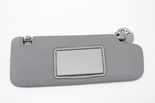 2017-2024 CHEVROLET MALIBU RIGHT PASSENGER SIDE HEADLINER SUN VISOR SHADE OEM - 第 1/6 張圖片