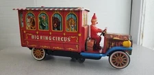 Vintage 1960s Japan MT Tin Battery Operated 13" Circus Parade Truck Working Up2
