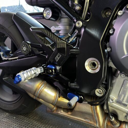Juego de reposapiés trasero ajustable Racing para BMW M1000R S1000R 23-24 - Imagen 5 de 19