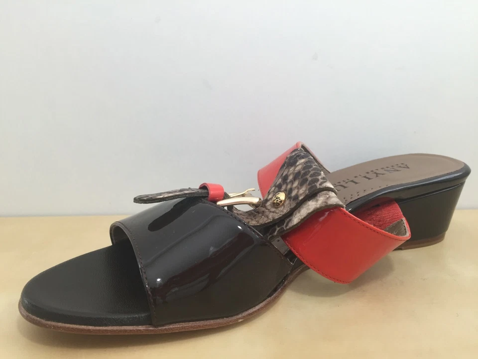 NEW Anyi Lu Patent Leather Open Toe LUCY Wedge Sandal Front Buckle EUR 38.5 US 8 - Image 3 of 4