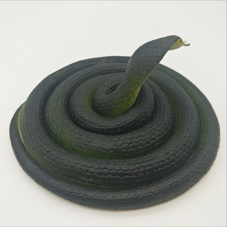 Realistic on sale rubber snake