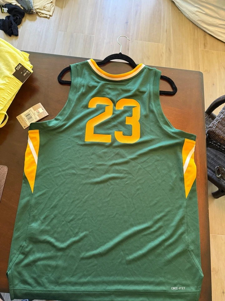 NWT Nike Baylor Bears #23 Green Basketball NCAA Jersey Men's - Image 2 of 4