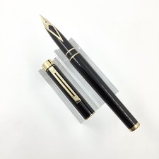 Sheaffer targa black fountain pen, 14k gold nib