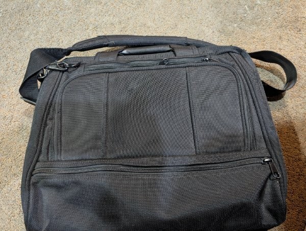 Brenthaven Laptop Messenger Bag Shoulder Strap Handles Brief