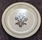 Vintage Pfaltzgraff Village Pattern 10 1/2" Round Dinner Plate Stoneware