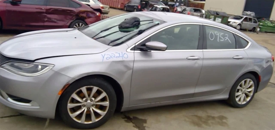 Chrysler 200 2015 control de temperatura con controles automáticos | doble zona Foto 4 de 4