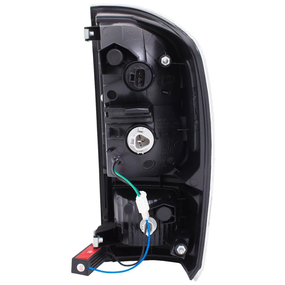 Luz trasera LED izquierda y derecha roja y cromada Anzo 311284 para Toyota Tacoma 2016-2023 Foto 2 de 3