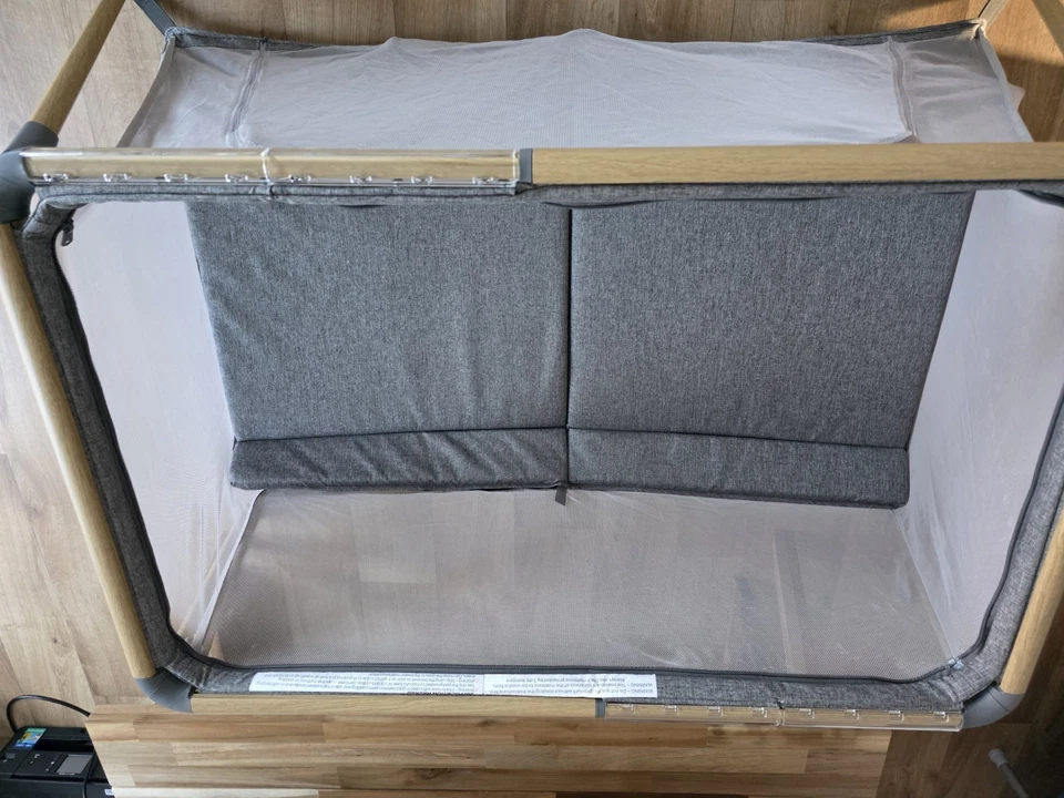 Tutti Bambini CoZee Go 3 in 1 Bassinet Travel cot and Playpen Oak & Charcoal 0m+ - Image 2 of 4