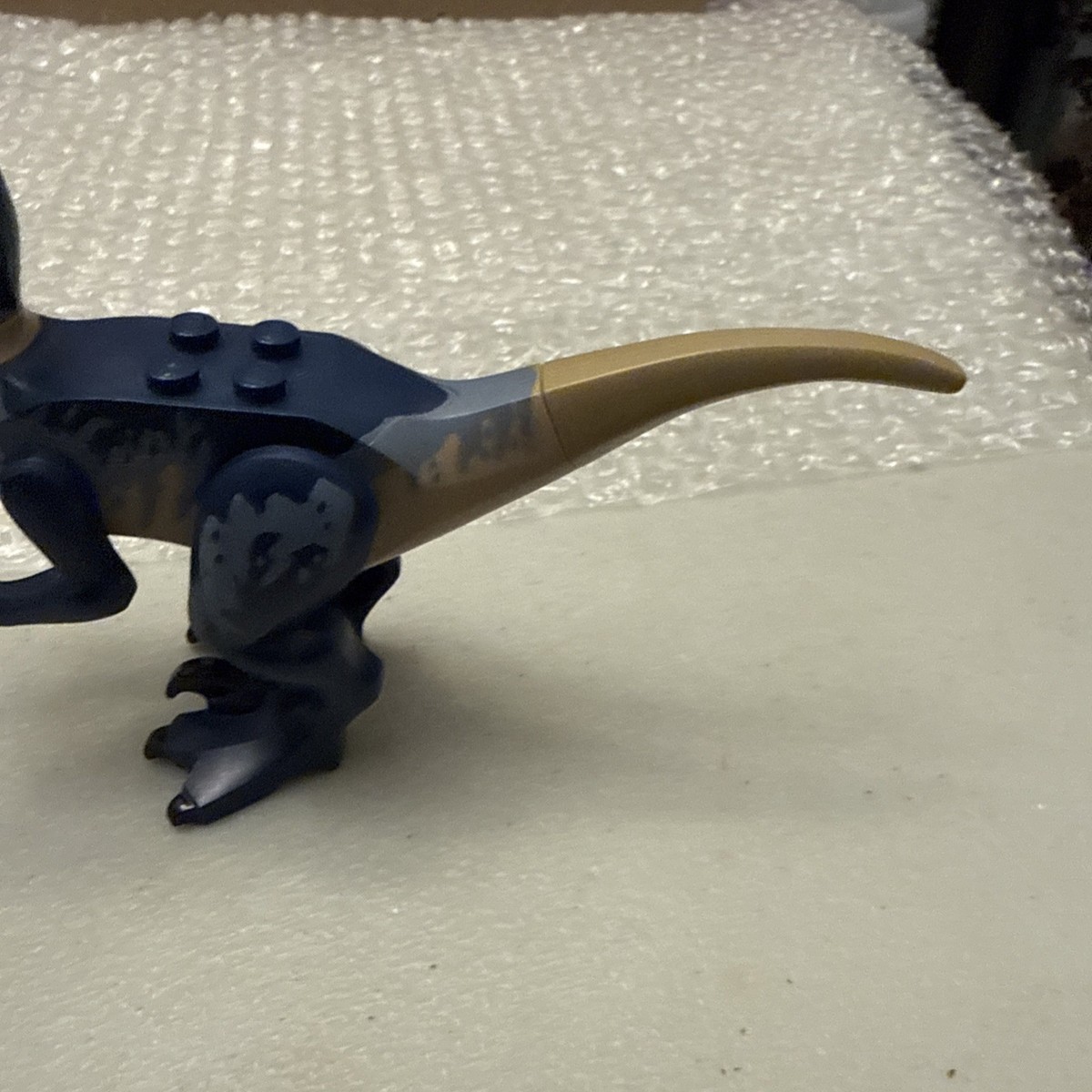 LEGO Velociraptor Dark Sand Blue Minifigure Jurassic World 75942