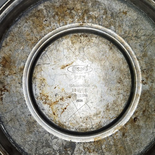 Bollitore per tè OXO Good Grips Uplift 2 Qt/1,9 L in acciaio inox 18/8 - Foto 6 di 7