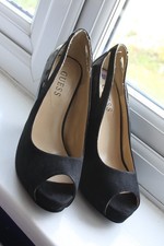 Black Guess Platform, peep toe high heel shoes, In Excellent Condition