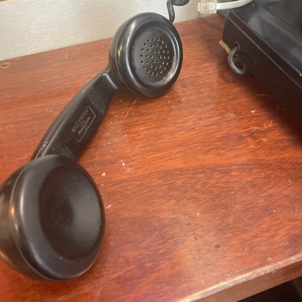 Teléfono giratorio de baquelita Western Electric F1 302 de los años 40 en funcionamiento Foto 3 de 4