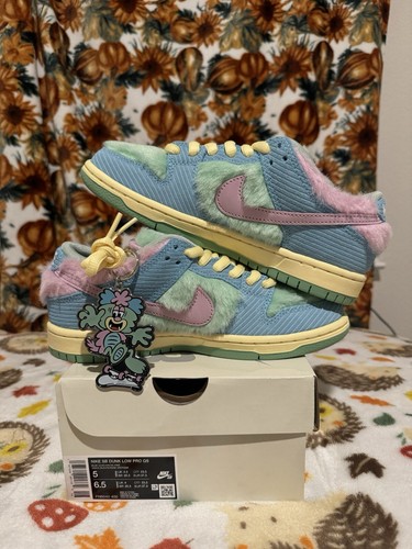 Size 5 Mens Verdy x Nike SB Dunk Low Pro Visty FN6040-400 Brand New IN HAND