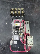 Square D 8903LX040 MultiPole AC Mechanically Held Lighting Contactor