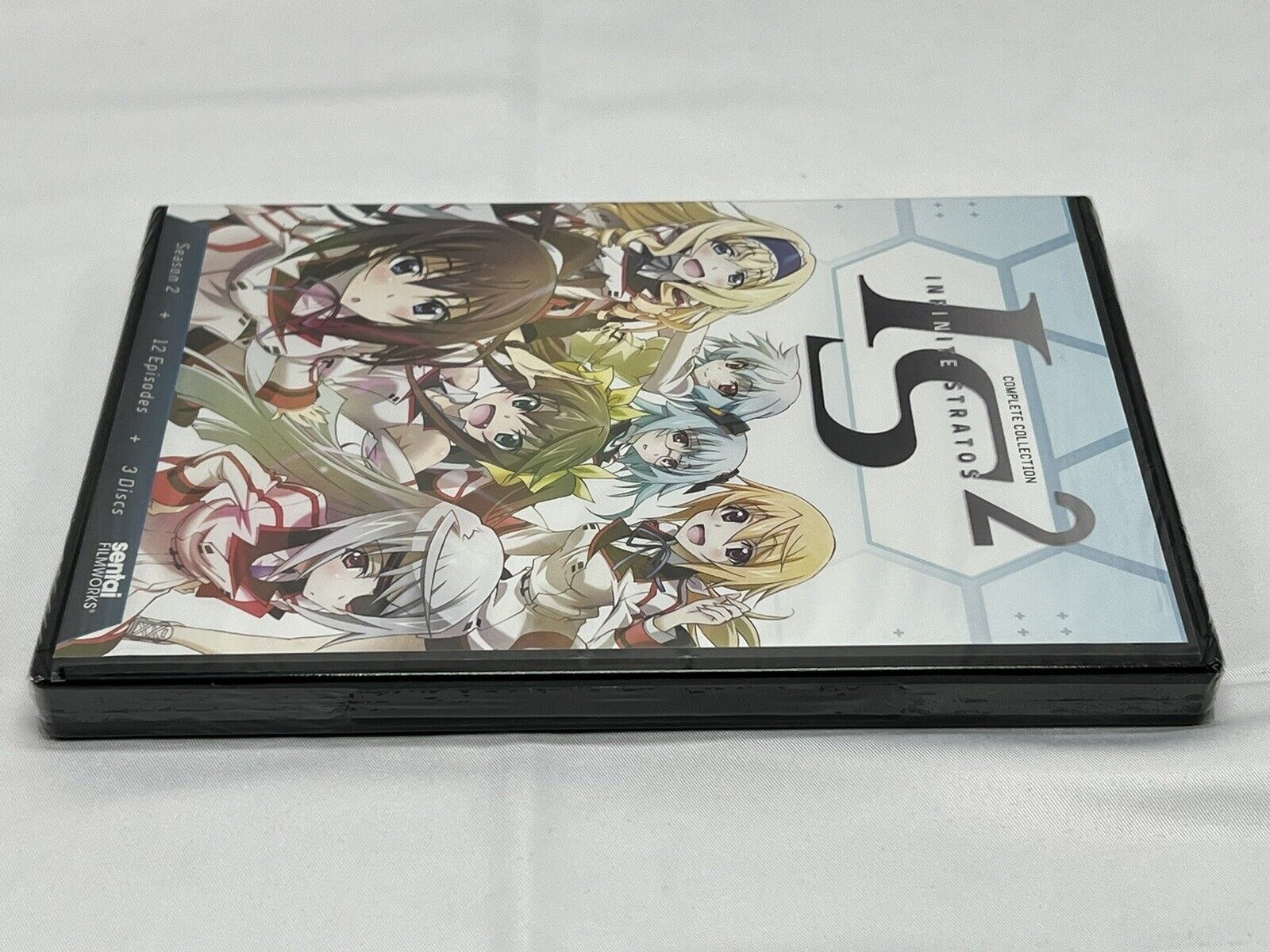 Best Buy: IS: Infinite Stratos Complete Collection [3 Discs] [Blu-ray]