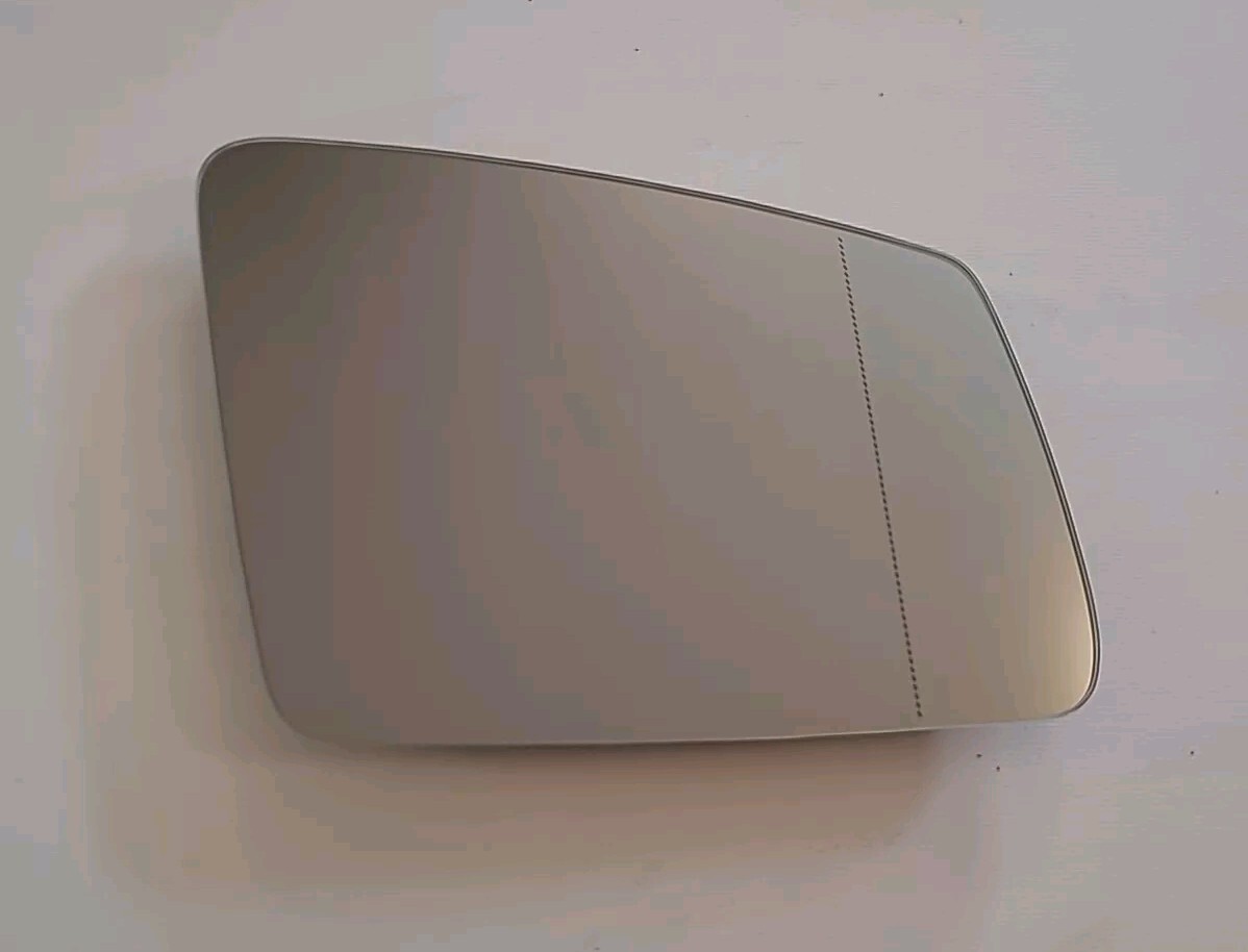 Genuine Mercedes-benz X156 GLA RH Wing Mirror Glass A2468100221