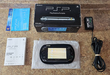 Sony PlayStation Portable PSP-1001 Handheld Gaming Console w/ Box Memory Card